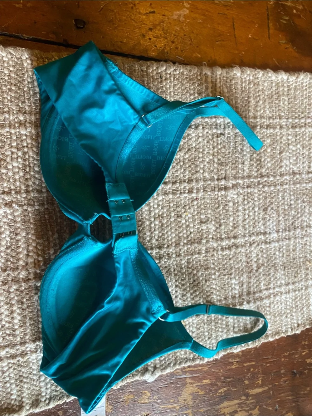 Victoria's Secret Teal Smooth T-Shirt Bra
